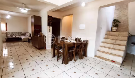 Casa com 3 quartos à venda na Rua dos Sabiás, 152, Igara, Canoas, 162 m2 por R$ 600.000