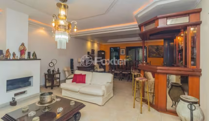 Casa com 4 quartos à venda na Rua Gustavo Schmidt, 305, Três Figueiras, Porto Alegre, 380 m2 por R$ 1.750.000