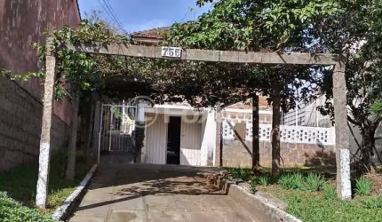 Casa com 4 quartos à venda na Rua Intendente Alfredo Azevedo, 755, Glória, Porto Alegre, 774 m2 por R$ 480.000