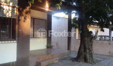 Casa comercial com 2 salas à venda na Avenida da Cavalhada, 6550, Cavalhada, Porto Alegre, 117 m2 por R$ 640.000