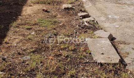 Terreno à venda na Rua Francisco de Aquino, 195, Vila Jardim, Porto Alegre, 246 m2 por R$ 390.000