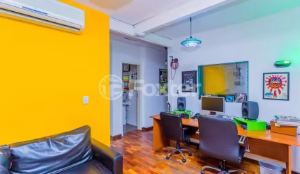 Casa comercial com 2 salas à venda na Rua Felipe Neri, 353, Auxiliadora, Porto Alegre, 250 m2 por R$ 940.500
