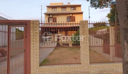 Casa comercial com 2 salas à venda na Rua Doutor Campos Velho, 1198, Cristal, Porto Alegre, 302 m2 por R$ 972.895