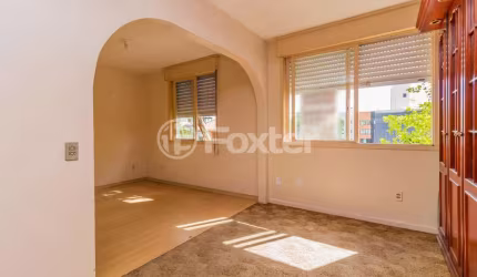 Apartamento com 2 quartos à venda na Rua Doutor Castro de Menezes, 940, Vila Assunção, Porto Alegre, 67 m2 por R$ 280.000