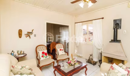 Casa com 2 quartos à venda na Rua Cachoeira, 439, Nonoai, Porto Alegre, 65 m2 por R$ 427.000