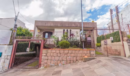 Casa com 3 quartos à venda na Avenida Circular, 508, Vila Jardim, Porto Alegre, 154 m2 por R$ 855.000