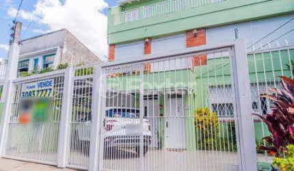 Casa com 4 quartos à venda na Rua Luiz de Camões, 150, Santo Antônio, Porto Alegre, 277 m2 por R$ 788.500