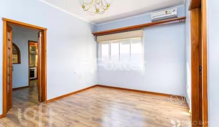Apartamento com 3 quartos à venda na Avenida Benjamin Constant, 702, São João, Porto Alegre, 91 m2 por R$ 280.000