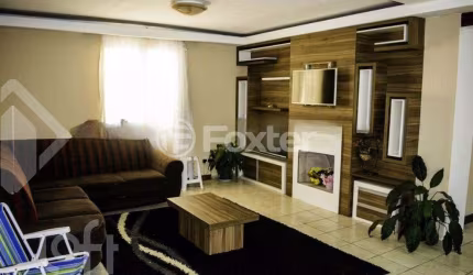 Casa com 3 quartos à venda na Rua dos Biazetto, 474, Campo Novo, Porto Alegre, 320 m2 por R$ 450.000