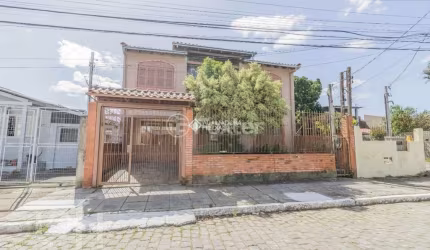 Casa com 4 quartos à venda na Travessa Davi José Estrela, 44, Sarandi, Porto Alegre, 280 m2 por R$ 630.000