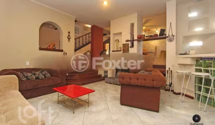 Casa com 4 quartos à venda na Rua Walir Zottis, 65, Jardim Itu Sabará, Porto Alegre, 400 m2 por R$ 1.140.000