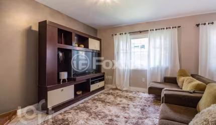 Casa com 4 quartos à venda na Rua Leite de Castro, 78, Jardim Itu Sabará, Porto Alegre, 400 m2 por R$ 890.000