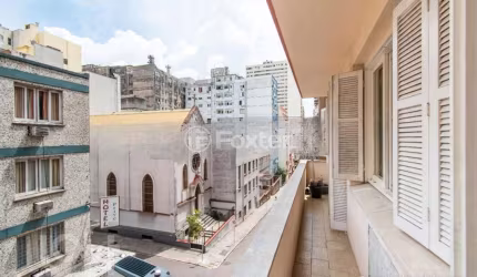 Apartamento com 3 quartos à venda na Rua Vigário José Inácio, 796, Centro Histórico, Porto Alegre, 103 m2 por R$ 358.000