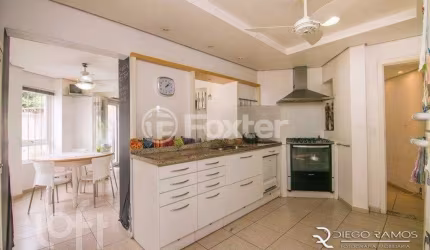 Casa com 4 quartos à venda na Avenida Assis Brasil, 1217, Passo da Areia, Porto Alegre, 430 m2 por R$ 1.800.000