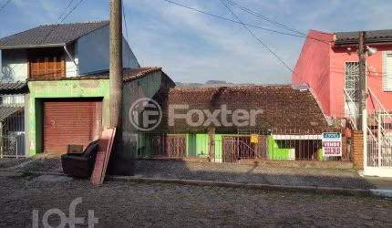 Casa com 3 quartos à venda na Rua Oito, 449, Jardim Carvalho, Porto Alegre, 100 m2 por R$ 180.000