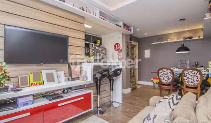 Apartamento com 2 quartos à venda na Rua Coronel Massot, 1229, Cristal, Porto Alegre, 46 m2 por R$ 299.000