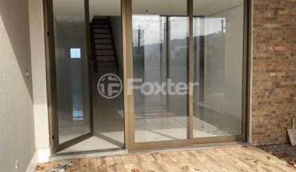 Casa com 3 quartos à venda na Rua Antônio Carlos Pereira de Souza, 36, Mário Quintana, Porto Alegre, 112 m2 por R$ 450.000