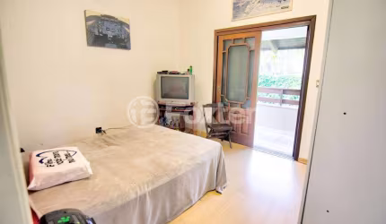Casa em condomínio fechado com 4 quartos à venda na Rua Vicente de Aguiar, 371, Viamópolis, Viamão, 666 m2 por R$ 1.384.000