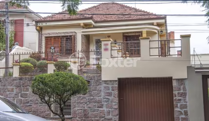 Casa comercial com 2 salas à venda na Rua Guilherme Schell, 223, Santo Antônio, Porto Alegre, 400 m2 por R$ 1.400.000