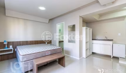Apartamento com 1 quarto à venda na Rua Marechal Floriano Peixoto, 631, Centro Histórico, Porto Alegre, 28 m2 por R$ 212.132