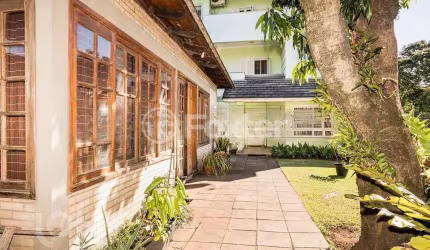 Casa com 5 quartos à venda na Rua Alberto Silva, 1691, Vila Ipiranga, Porto Alegre, 495 m2 por R$ 1.890.500