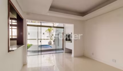 Casa comercial com 3 salas à venda na Rua Comendador Creidy, 51, Chácara das Pedras, Porto Alegre, 350 m2 por R$ 1.667.000