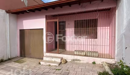 Casa com 3 quartos à venda na Rua Conde da Figueira, 63, Vila Jardim, Porto Alegre, 125 m2 por R$ 400.000