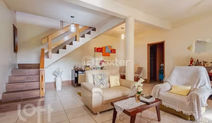 Casa com 4 quartos à venda na Avenida Doutor Severo da Silva, 497, Estância Velha, Canoas, 240 m2 por R$ 1.050.000