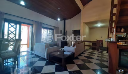 Casa com 3 quartos à venda na Rua Doutor Breno Roberto Cassel, 121, Nossa Senhora das Graças, Canoas, 245 m2 por R$ 796.000