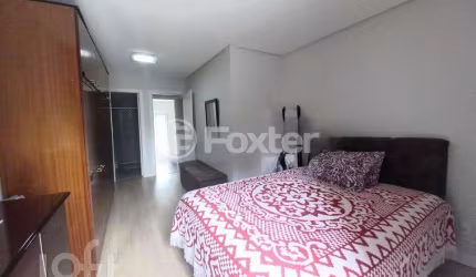 Casa com 2 quartos à venda na Rua Arthur Tiellet, 289, Kayser, Caxias do Sul, 157 m2 por R$ 420.000
