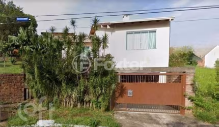 Casa com 3 quartos à venda na Rua Marco Aurélio Hidalgo, 53, Nossa Senhora das Graças, Canoas, 250 m2 por R$ 954.000