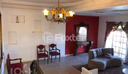Casa com 3 quartos à venda na Rua Coronel Vicente, 799, Centro, Canoas, 729 m2 por R$ 1.489.000