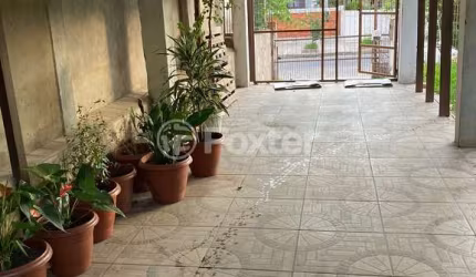 Casa com 2 quartos à venda na Rua Fábio Luís Silveira, 44, Passo das Pedras, Porto Alegre, 90 m2 por R$ 260.000