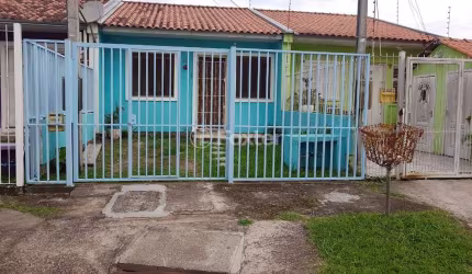 Casa com 2 quartos à venda na Rua Elvira Dendena, 13, Hípica, Porto Alegre, 64 m2 por R$ 200.000