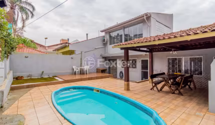 Casa com 3 quartos à venda na Rua Professor Abílio Azambuja, 82, Jardim do Salso, Porto Alegre, 207 m2 por R$ 849.900