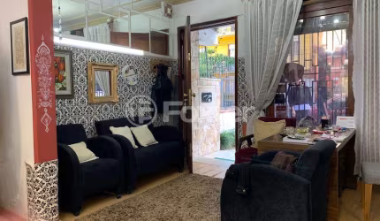 Casa comercial com 1 sala à venda na Avenida Mercedes, 156, Floresta, Porto Alegre, 234 m2 por R$ 1.520.000