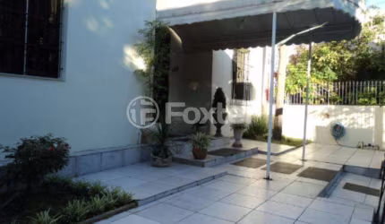 Casa comercial com 4 salas à venda na Rua Visconde do Rio Branco, 390, Floresta, Porto Alegre, 400 m2 por R$ 1.150.000