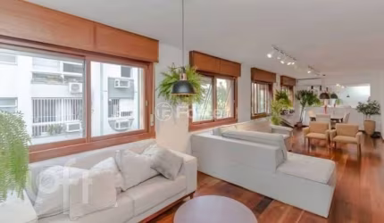 Apartamento com 3 quartos à venda na Avenida Iguassu, 250, Petrópolis, Porto Alegre, 137 m2 por R$ 850.000