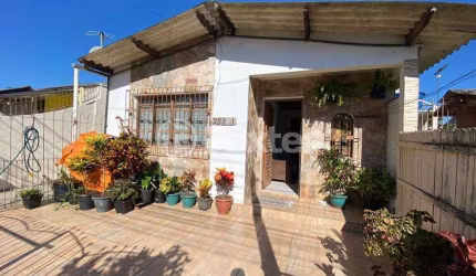 Casa com 5 quartos à venda na Rua Araçatuba, 253, Parque da Matriz, Cachoeirinha, 200 m2 por R$ 350.000