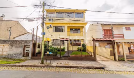 Casa com 6 quartos à venda na Rua Monte Arraes, 232, Nonoai, Porto Alegre, 256 m2 por R$ 800.000