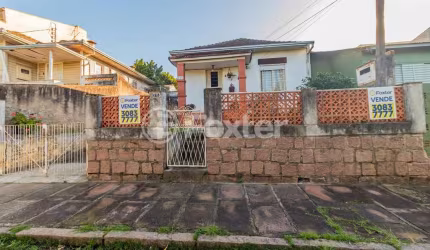 Casa com 3 quartos à venda na Rua Parque dos Nativos, 415, Vila Ipiranga, Porto Alegre, 90 m2 por R$ 800.000
