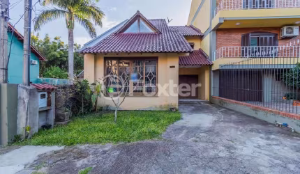 Casa em condomínio fechado com 3 quartos à venda na Avenida Vicente Monteggia, 1010, Cavalhada, Porto Alegre, 190 m2 por R$ 550.000