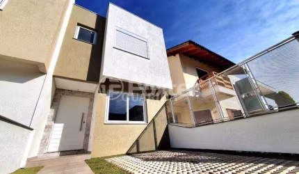 Casa com 2 quartos à venda na Rua Walter Porto Filho, 267, Mário Quintana, Porto Alegre por R$ 490.000