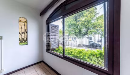 Casa com 5 quartos à venda na Rua São Nicolau, 1117, Santa Maria Goretti, Porto Alegre, 260 m2 por R$ 910.000
