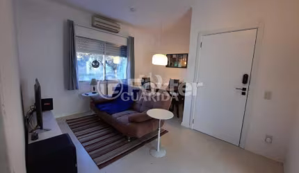 Apartamento com 2 quartos à venda na Rua Doutor Castro de Menezes, 750, Vila Assunção, Porto Alegre, 59 m2 por R$ 280.000