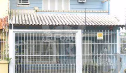 Casa com 3 quartos à venda na Rua José Gomes, 54, Tristeza, Porto Alegre, 315 m2 por R$ 1.100.000