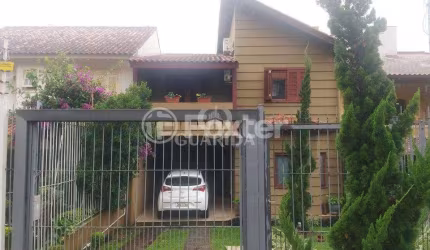 Casa com 4 quartos à venda na Rua Professor Antônio José Remião, 300, Espírito Santo, Porto Alegre, 226 m2 por R$ 680.000