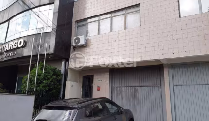 Barracão / Galpão / Depósito à venda na Rua Doutor João Inácio, 1085, Navegantes, Porto Alegre, 127 m2 por R$ 680.000