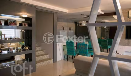 Casa com 3 quartos à venda na Rua João Paetzel, 411, Chácara das Pedras, Porto Alegre, 415 m2 por R$ 1.590.000