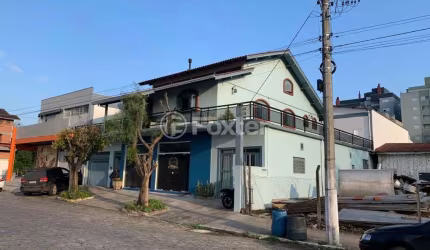 Casa comercial com 2 salas à venda na Rua Silva Jardim, 35, Centro, Garibaldi, 300 m2 por R$ 1.757.500